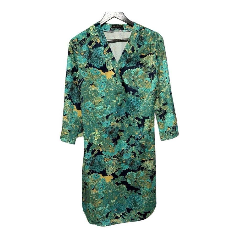 Floral Green and Black Dress. Longsleve . Size S.